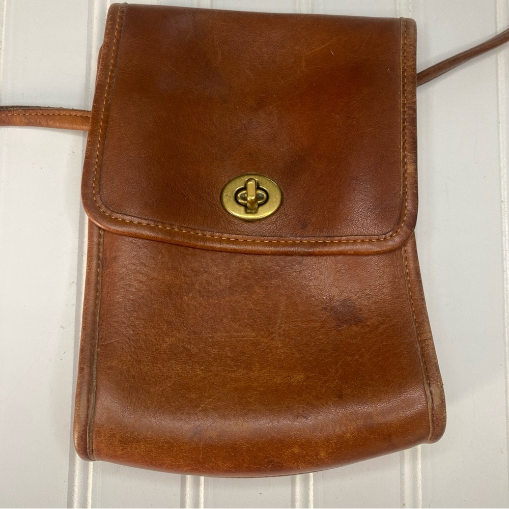 Vintage Coach scooter Tan Leather Crossbody Bag